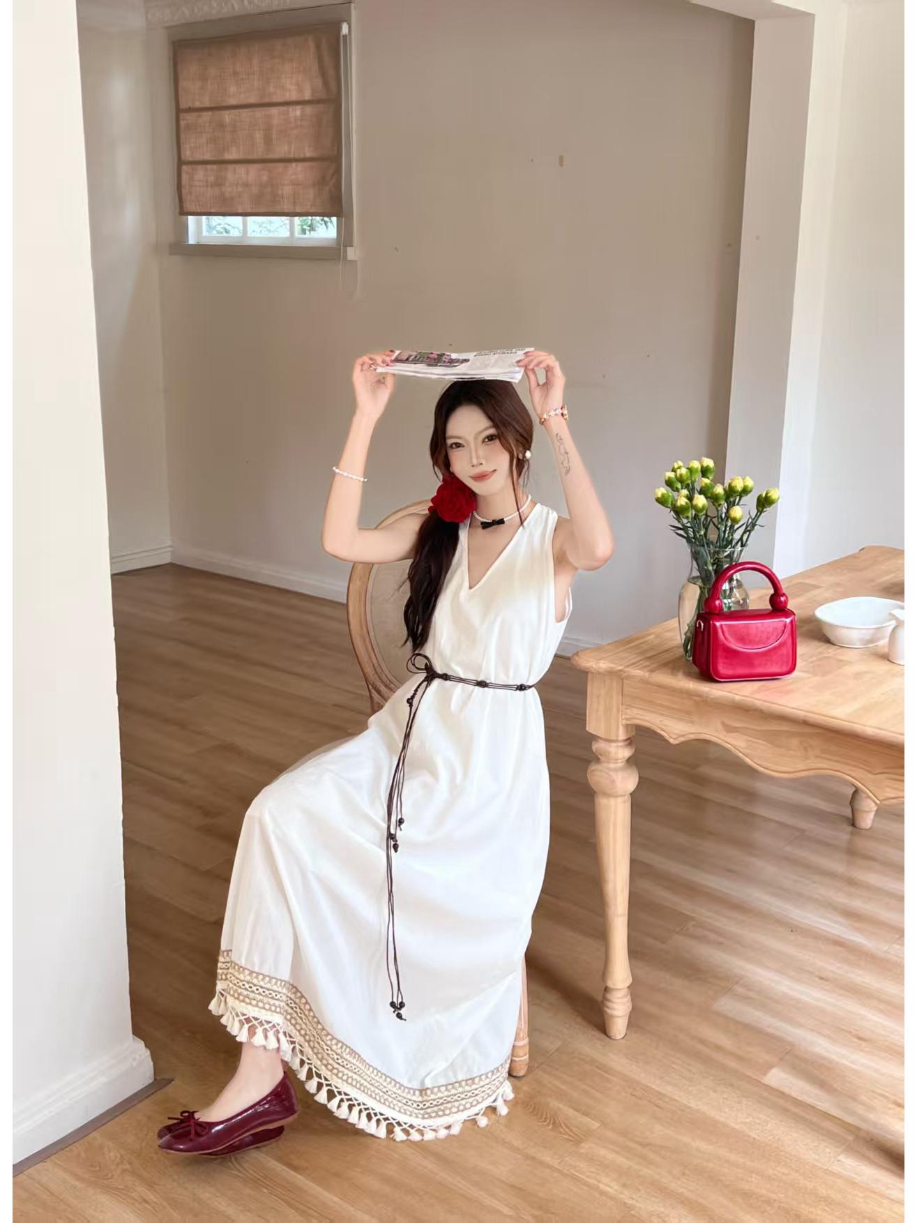 

2026 Spring/Summer Draped Tassel Sleeveless V-Neck Women s Vacation Dress One Size