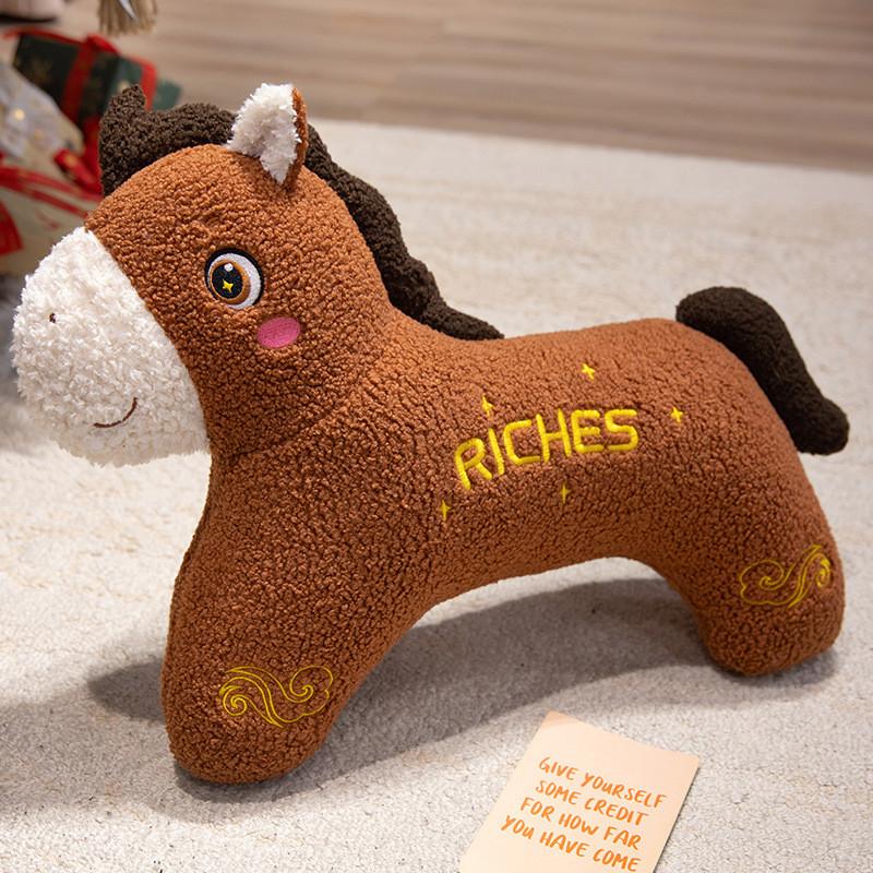 

Plush Horse Toy For Chinese New Year Celebration With Soft Cotton Fill For Holiday Decor темно-коричневого кольору