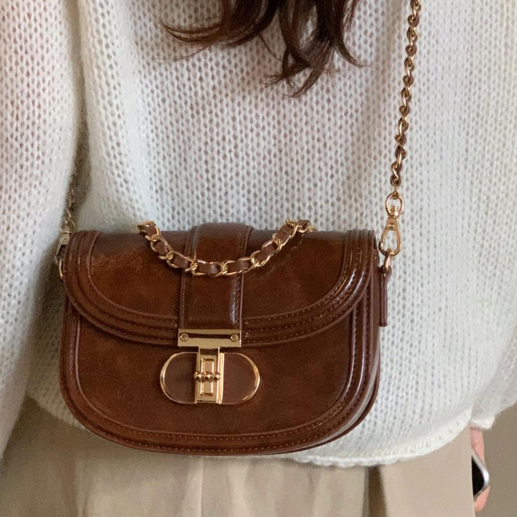 Fashion Dick Lounge Saddle Bag Crossbody Bag Commuter Bag Women's Chain Shoulder Bag