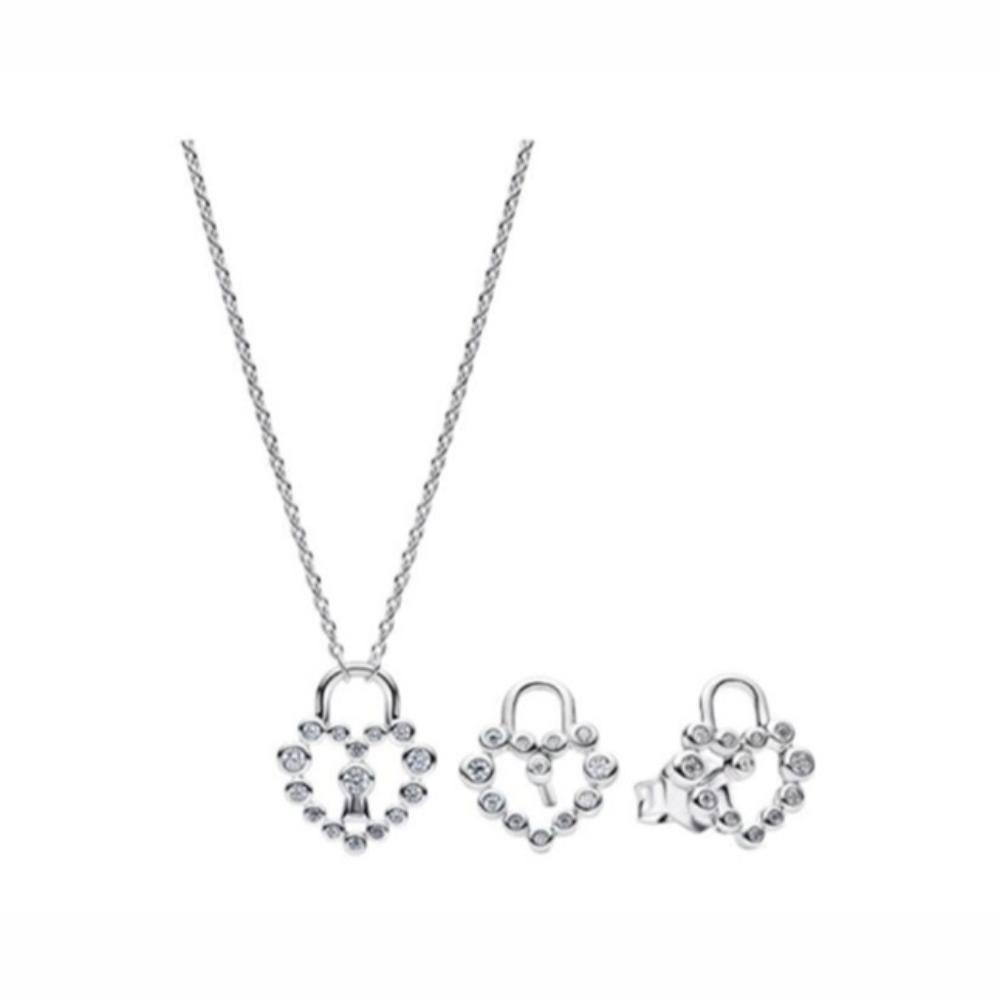 Women Jewelry Set Silver Plated Copper Heart Necklace with Colorful Diamonds Fashion Shining Collarbone Chain