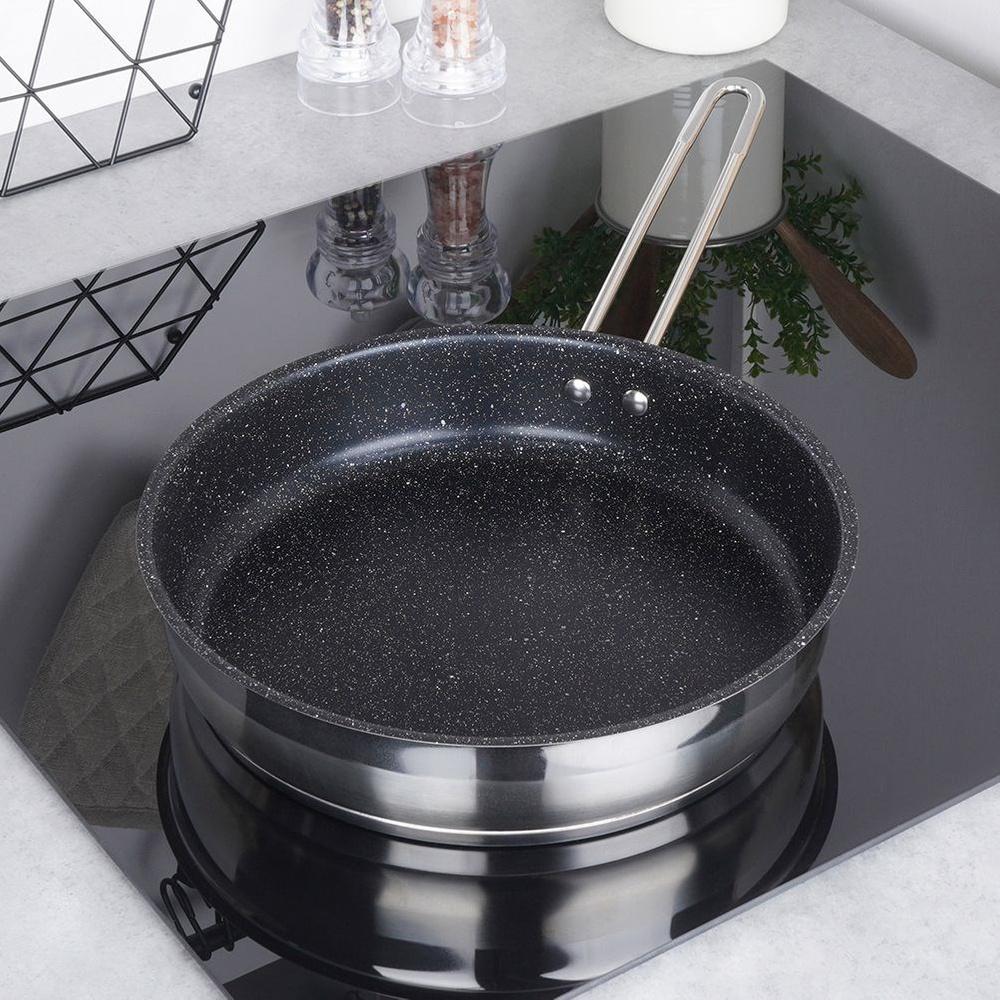 GRANDE steel frying pan 26 cm