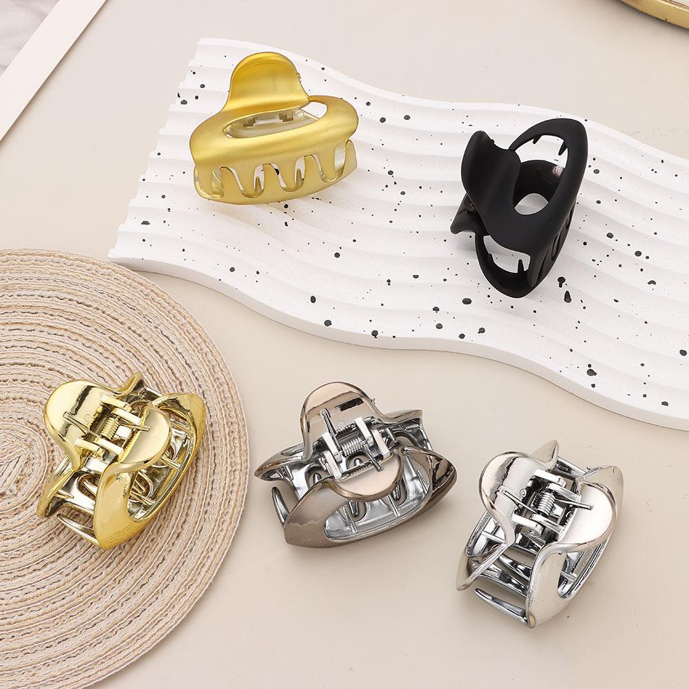 Cutout Hair Claw Reusable New Hair Grab Exquisite Women Shark Hair Clip  Women