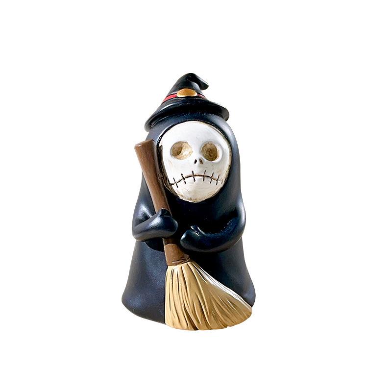 Faceless Witch Skull Halloween Resin Ornament for Living Room Decor
