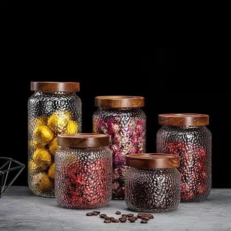 

Chaxun Hammered Glass Tea Canister with Acacia Wood Lid