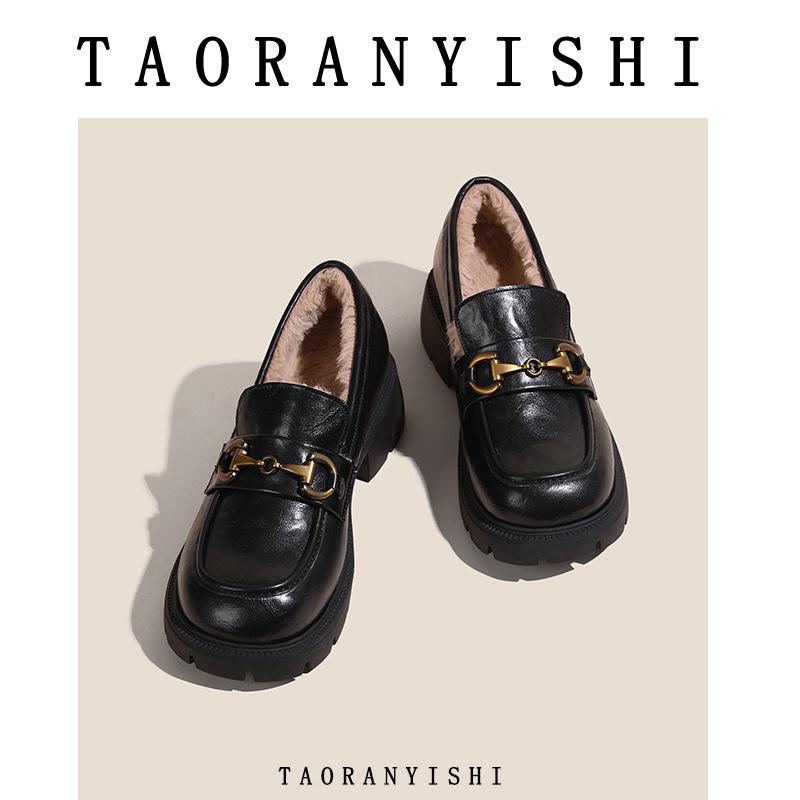 Platform women's autumn new velvet single shoes inner height increase small leather shoes small size 33