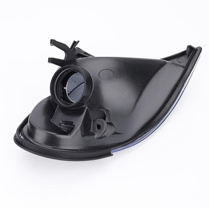 For BMW 3 Series E46 4-Door 325i 325xi 02-05 63137165859 63137165860 Car Front Indicator Turn Signal Corner