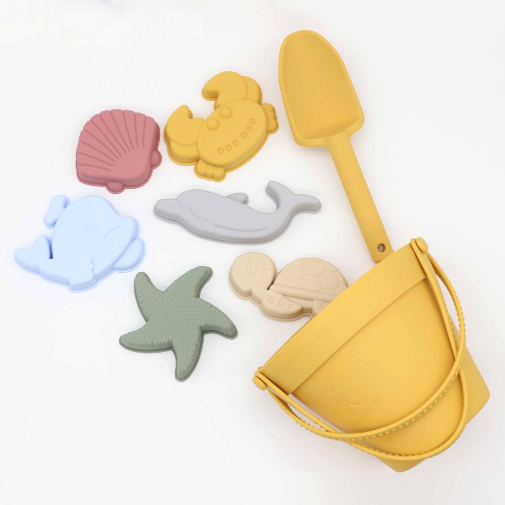 8Pcs Summer Beach Toys Kids Soft Silicone Sandbox Set Beach Game Silicone Sand Toys for Toddlers Kids Swim GameToddlers
