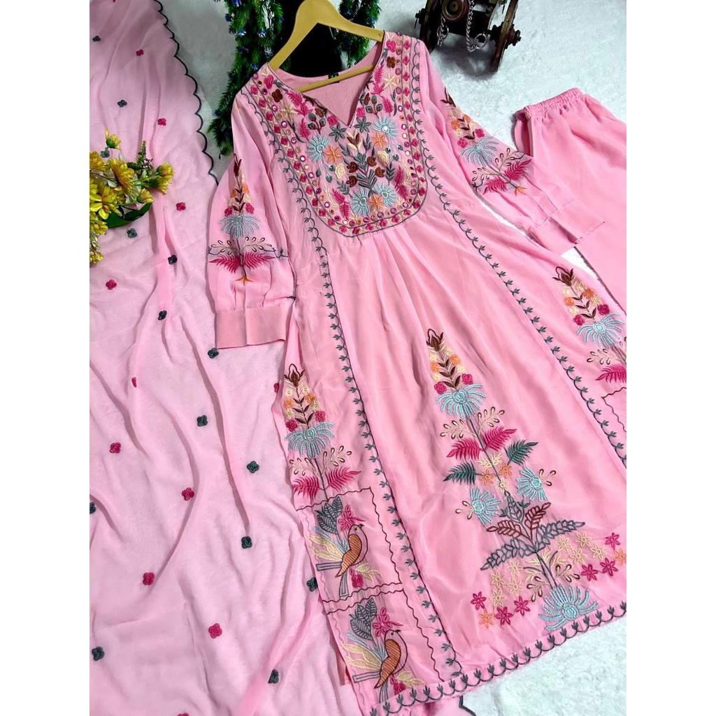 Das neue, verschiedenfarbig bestickte, attraktive Party-Kleidungsstück Fox Georgette Kurti Plazzo hat eine normale Passform und ist aus hochwertigen Stoffen und Garnen gefertigt*