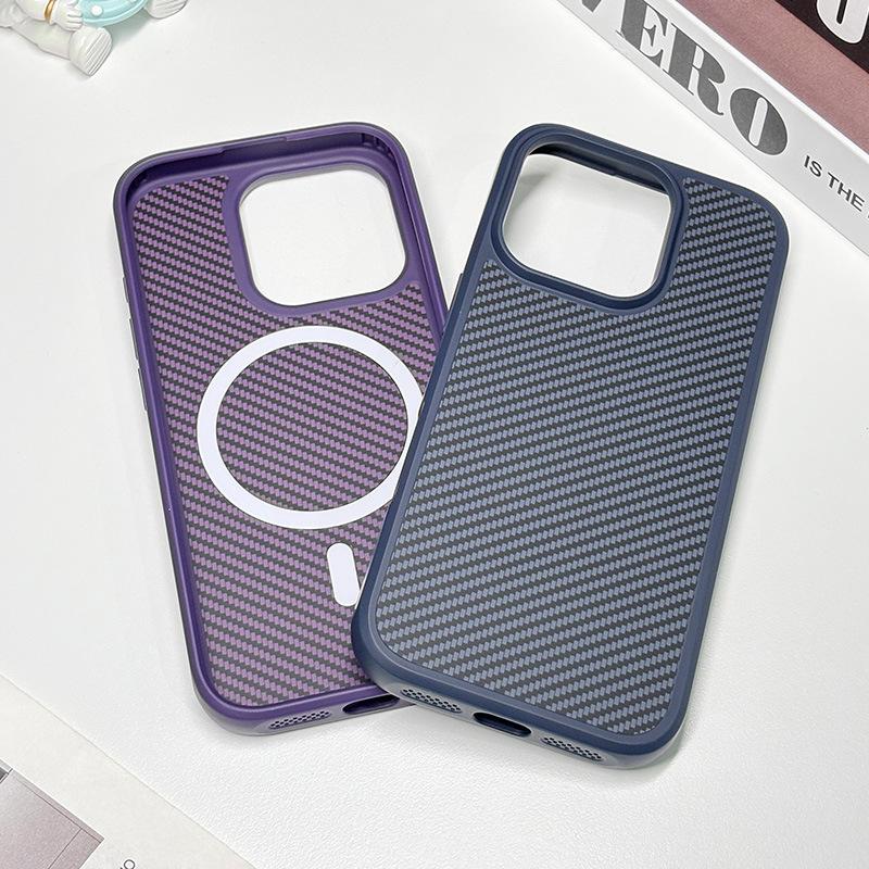 For IPhone17promax Mobile Phone Case Magnetic Carbon Fiber Pattern Same Texture Kevlar Mobile Phone Case
