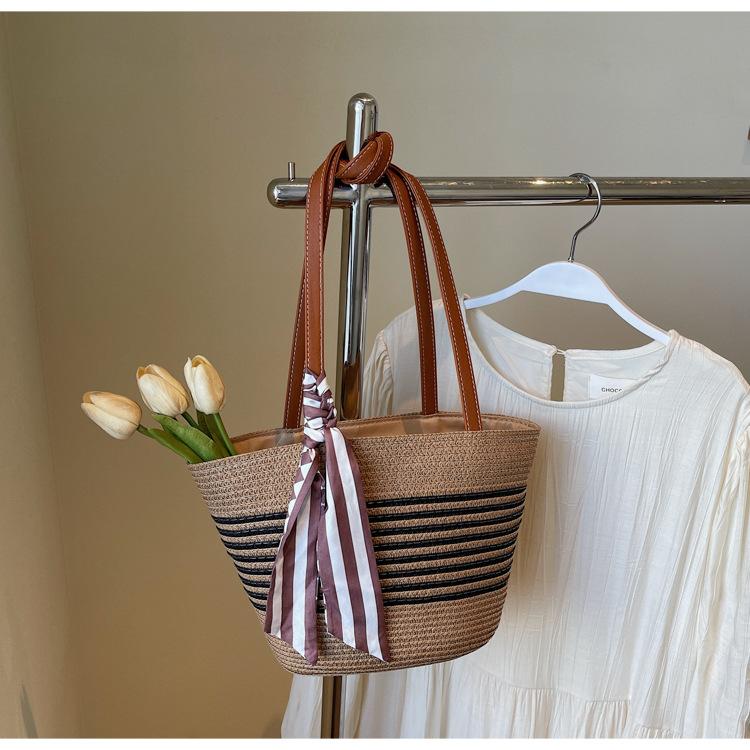 

Spring new temperament shoulder straw bag casual versatile striped small women s bag tote bag