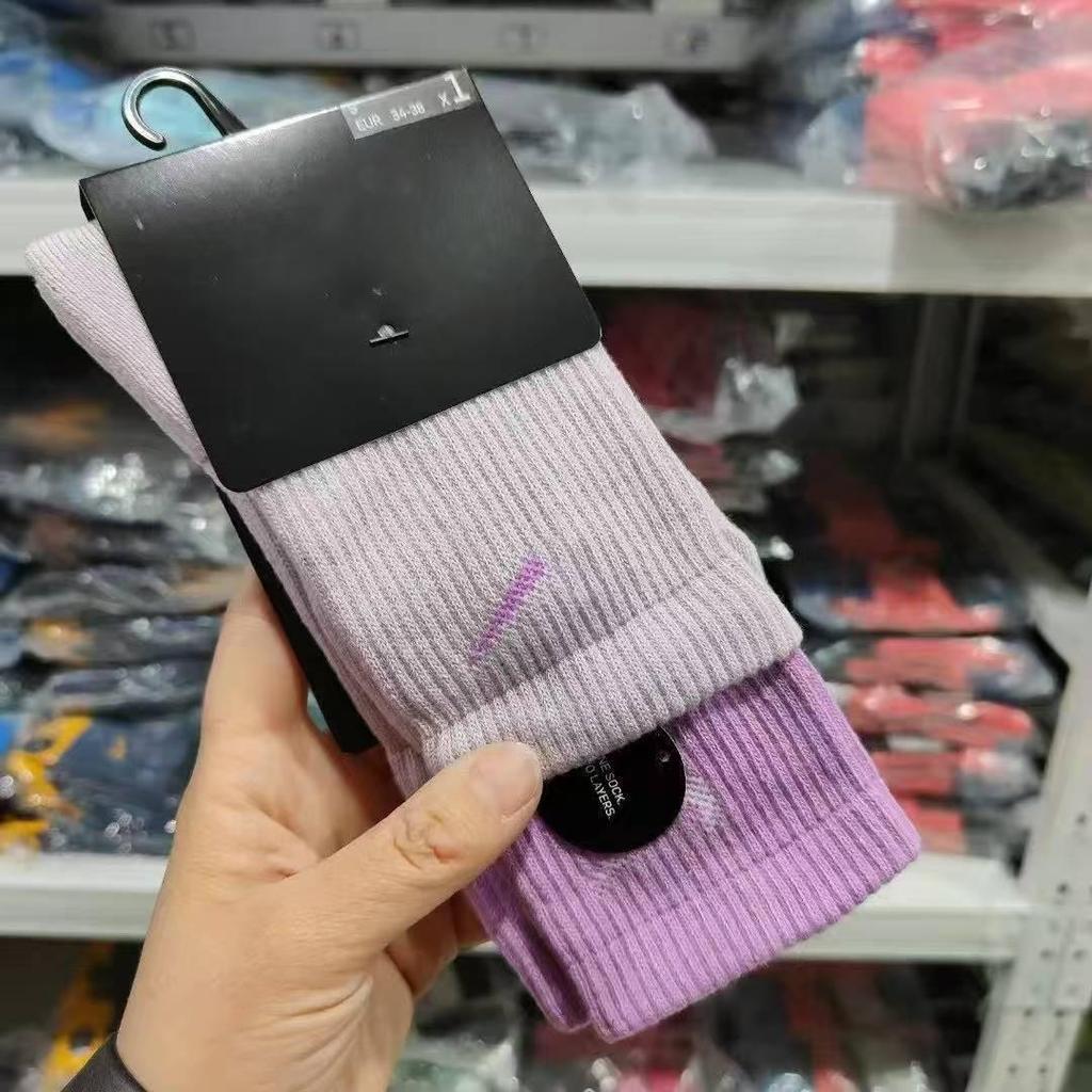 Su Wan Naike Si Double-Layer Color Block High Tube Thick Terry Sports Socks