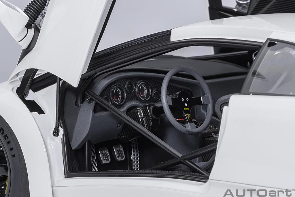AUTOart Scale Lamborghini Diablo GTR Finished Product 79136 1/18 (White)