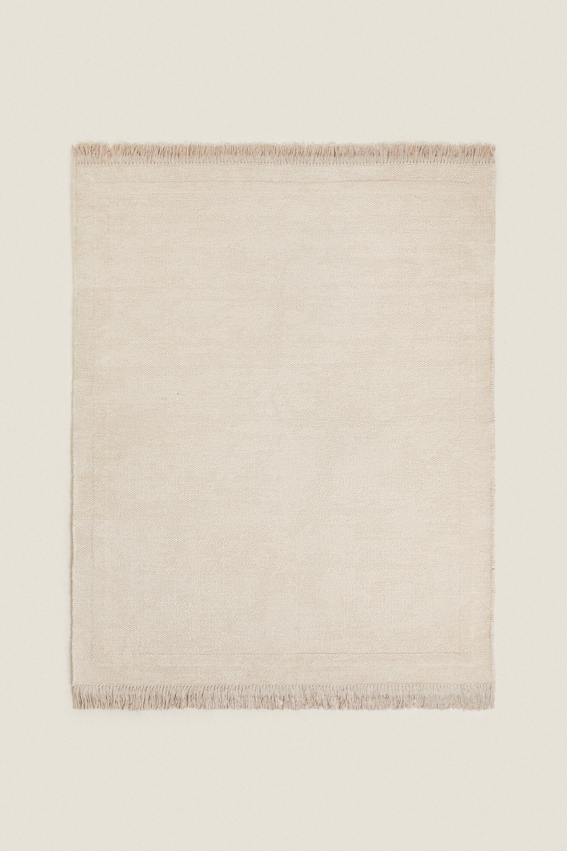 

CHENILLE RUG