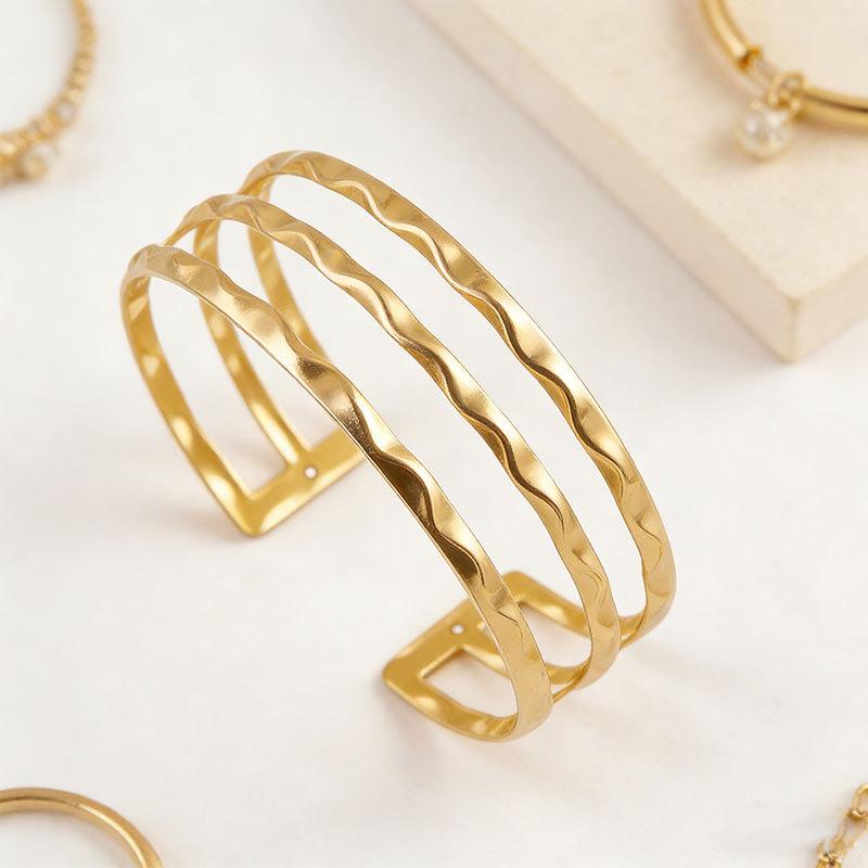European and American Cross-Border Bestseller: Adjustable Hollow Triple-Layer Corrugated Bracelet