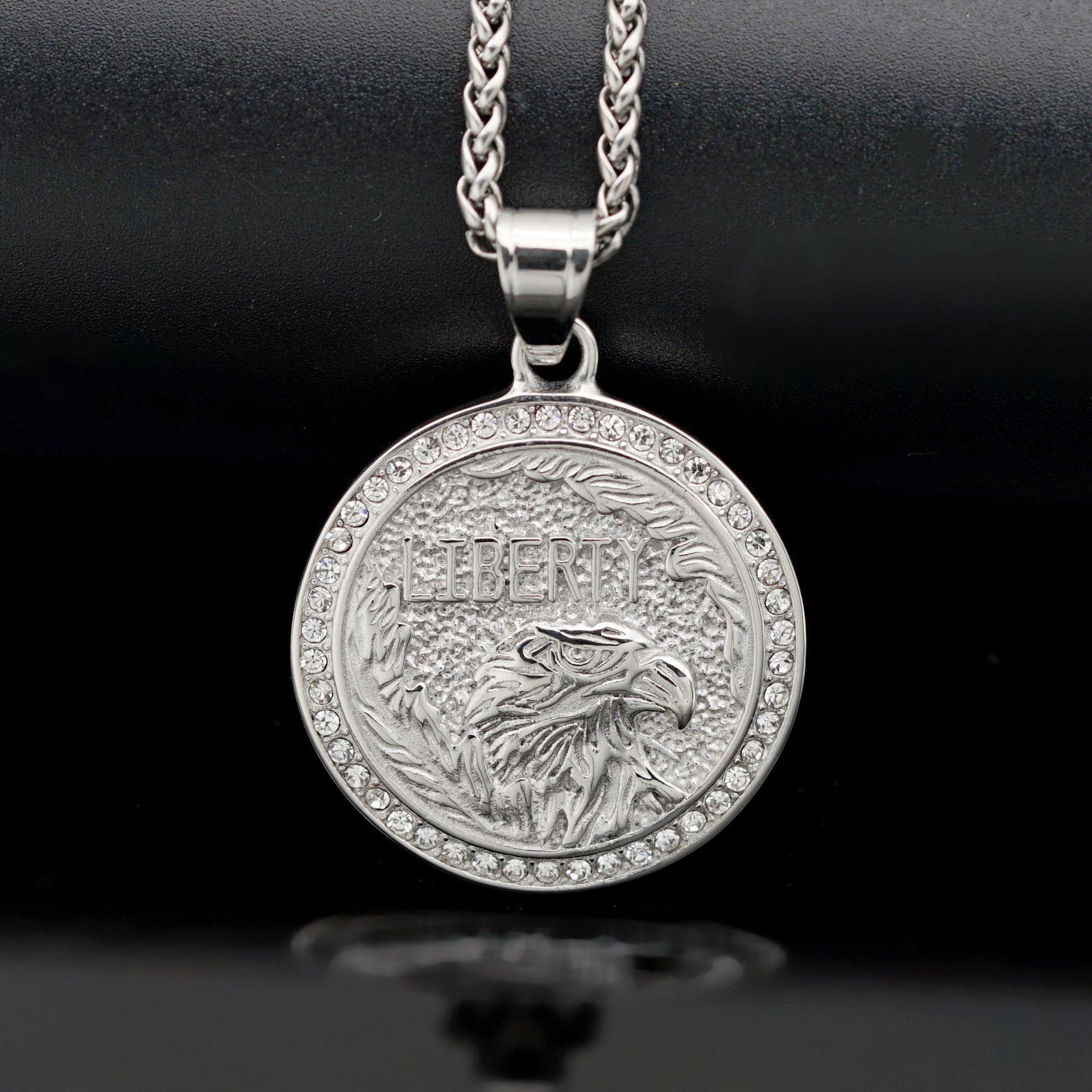 

HIP Hop Round 316L Stainless Steel Mens Eagle Pendant Necklace with Rhinestone Jewelry Men 60cm серебряный