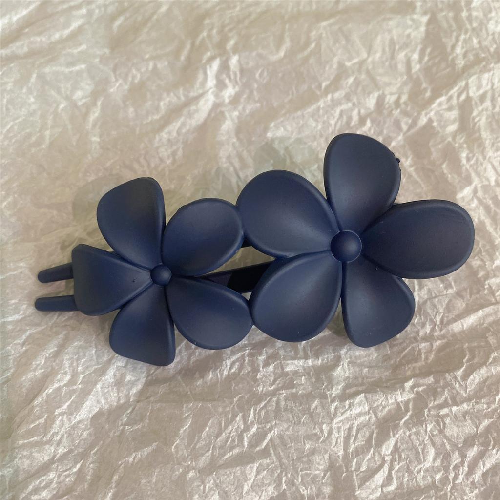 Flower Hair Clips Fashion Matte Black Floral Hairpins Hair Claw Clips Non-Slip Hair Clamps Grab Elegant Hair Accessories