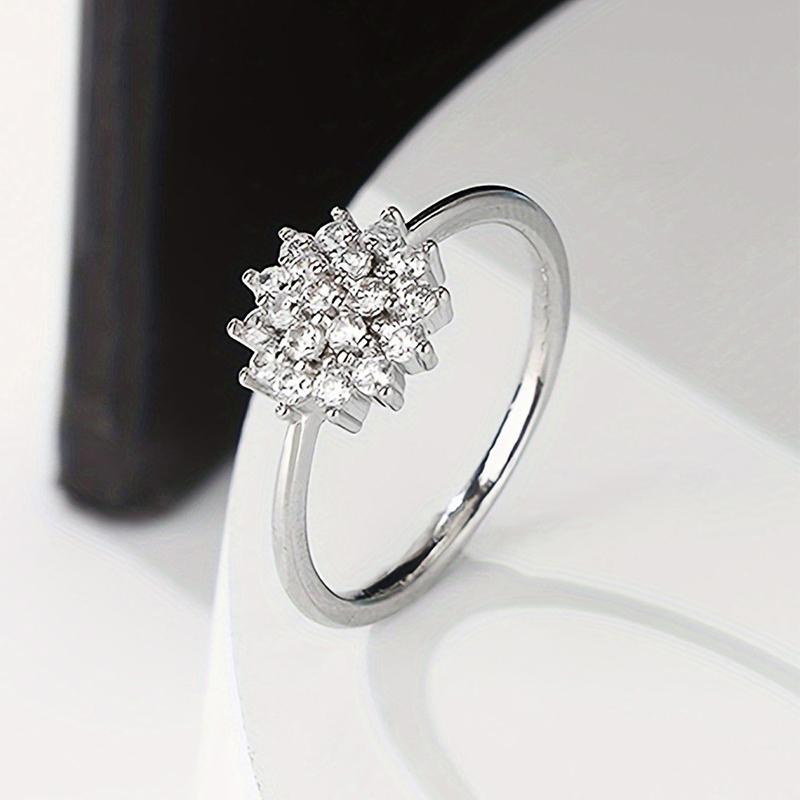 Huitan Versatile Simple Women Ring Charming Flower Design Inlaid Brilliant CZ Fashion Party Accessories Fancy Wedding Jewelry
