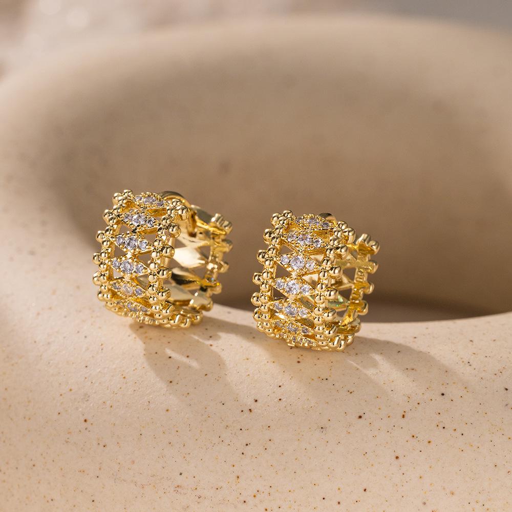 Elegant Inlaid Zircon Ear Cuff and Gold Electroplated Elf Ear Stud Earrings for Women