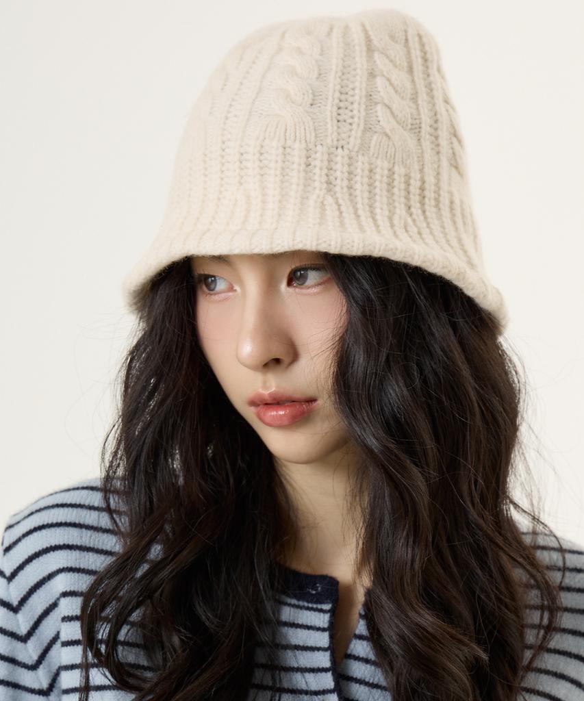 UNKNOWN PLANET Cable Bucket Hat 4 Colors