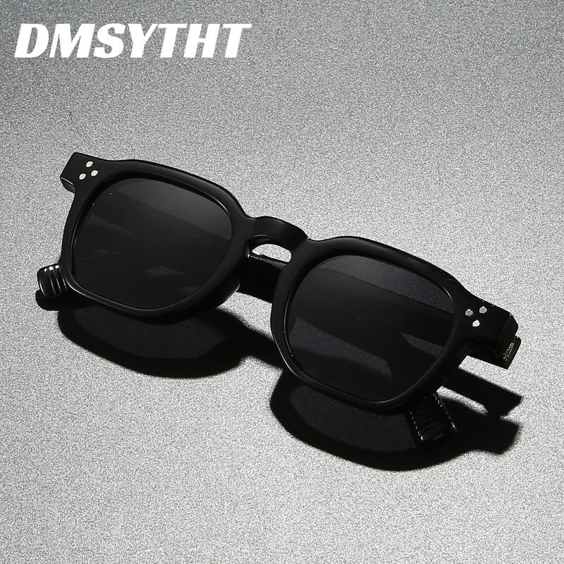Non-polarized Retro Punk Men Sunglasses Small Frame Square Personalized Design Sun Glasses Women Travel Party Business Festival Gift