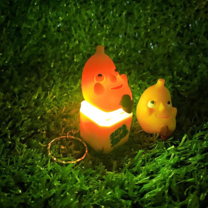 Cartoon Banana Keyboard Clicker Fidget Toys Led Keycap Keychain Stress Relief Fingertip Gadget Decompression Toys