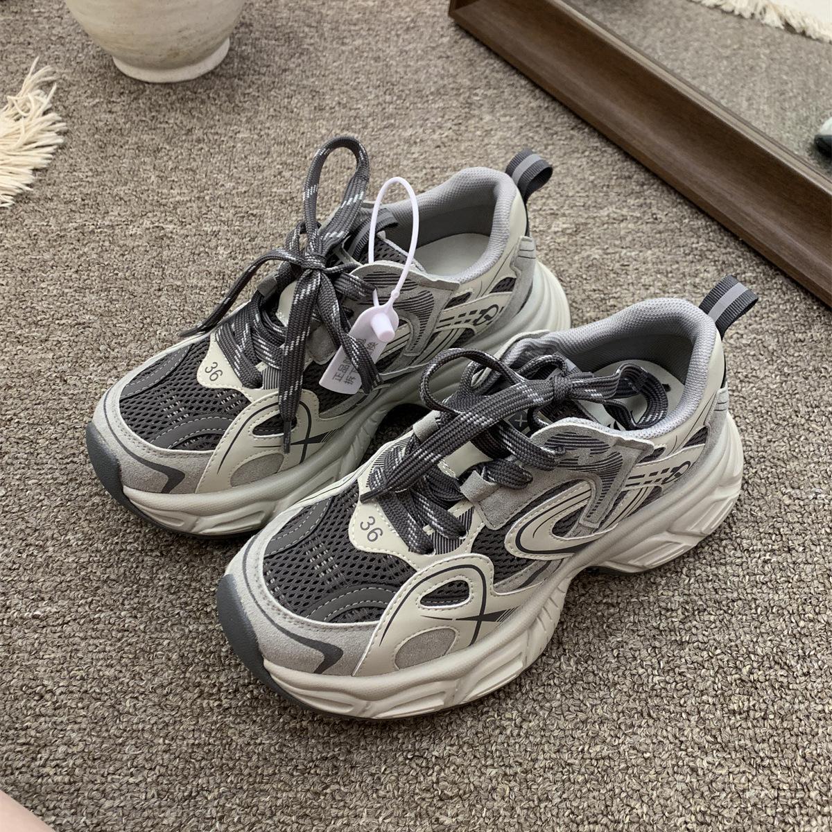 

2025 весна дышащие папины кроссовки женские платформа новые легкие и удобные модные универсальные взрыв повседневные спортивные кроссовки женские 40 серый