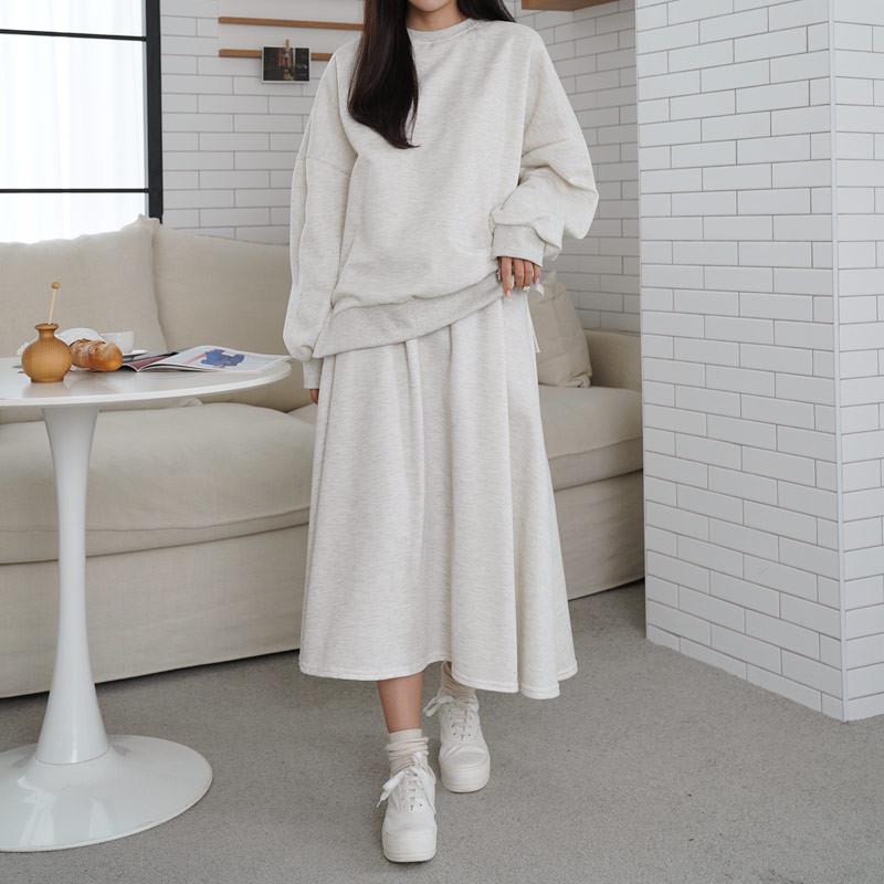 2023 Trendy Two-Piece Suit Skirt: Casual Tea-Style Early Autumn Outfit