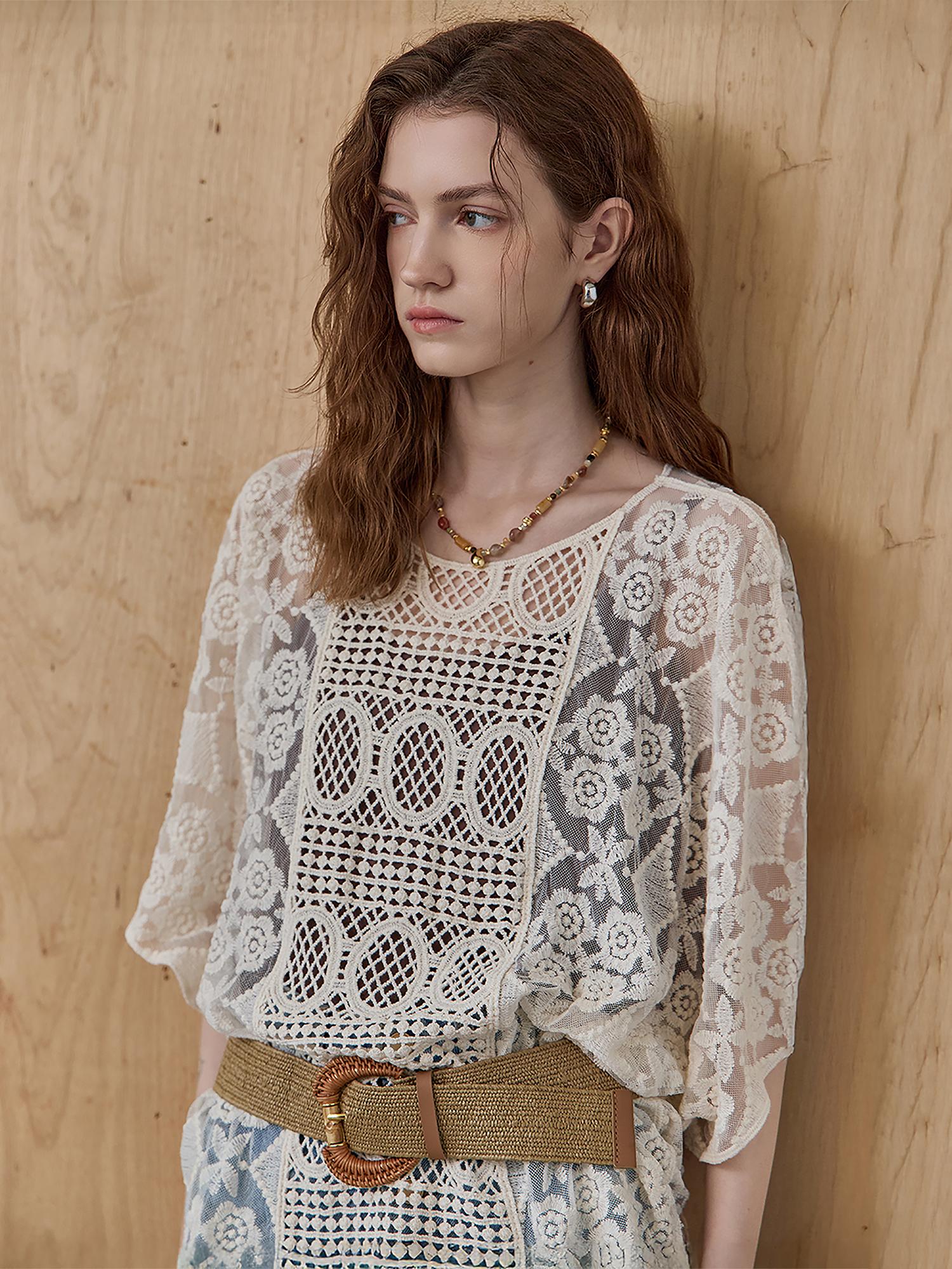 Maja Bohemian Embroidered Lace Crochet Cape Knit Beige/Free