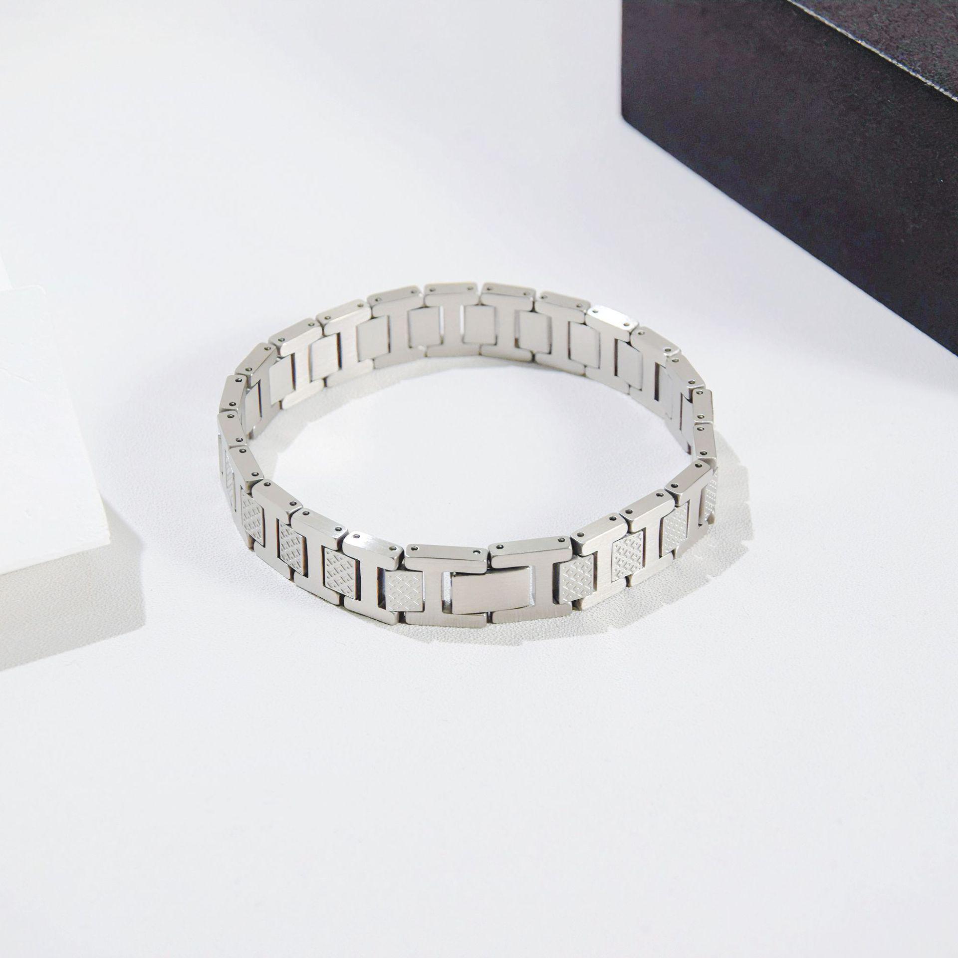 ТК Титановая сталь Браслет Крокодил, Позолоченный 18К, Водонепроницаемый, Регулируемый, Не выцветающий, Дизайн Французской легкой роскоши.