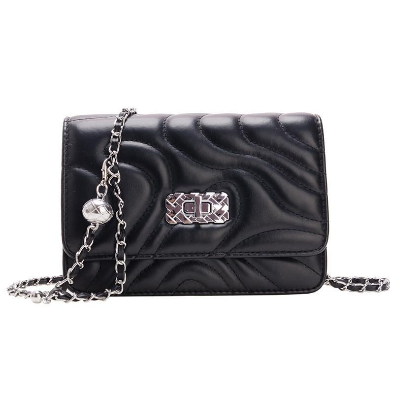 IELGY niche texture armpit bag, fashionable small square bag, high-end chain messenger bag