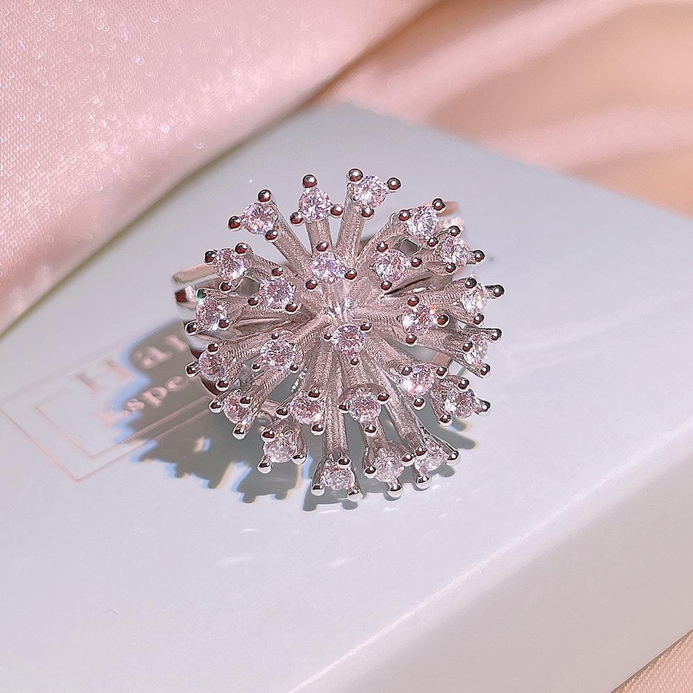 Stamp New Light Luxury Super Flash Zircon Hollow Snowflake Ring Female Party Birthday Jewelry Gift