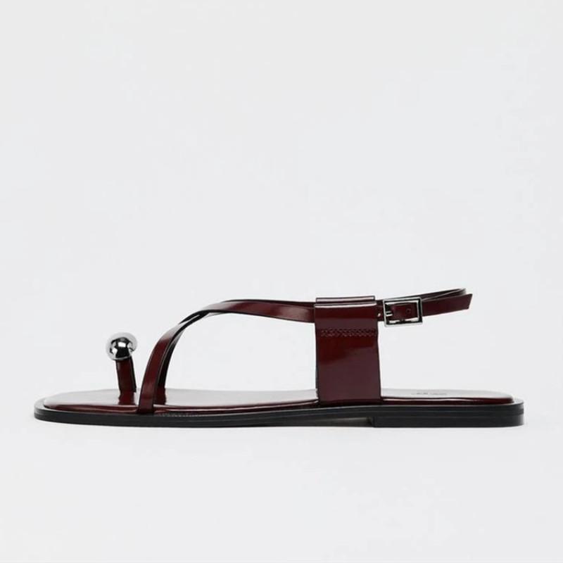 Fashion Summer Cross Strap Buckle Design Flat Sandals Women Fashion Metal Decoration Over Toe Casual Flat Slippers Comfort Beach Shoes