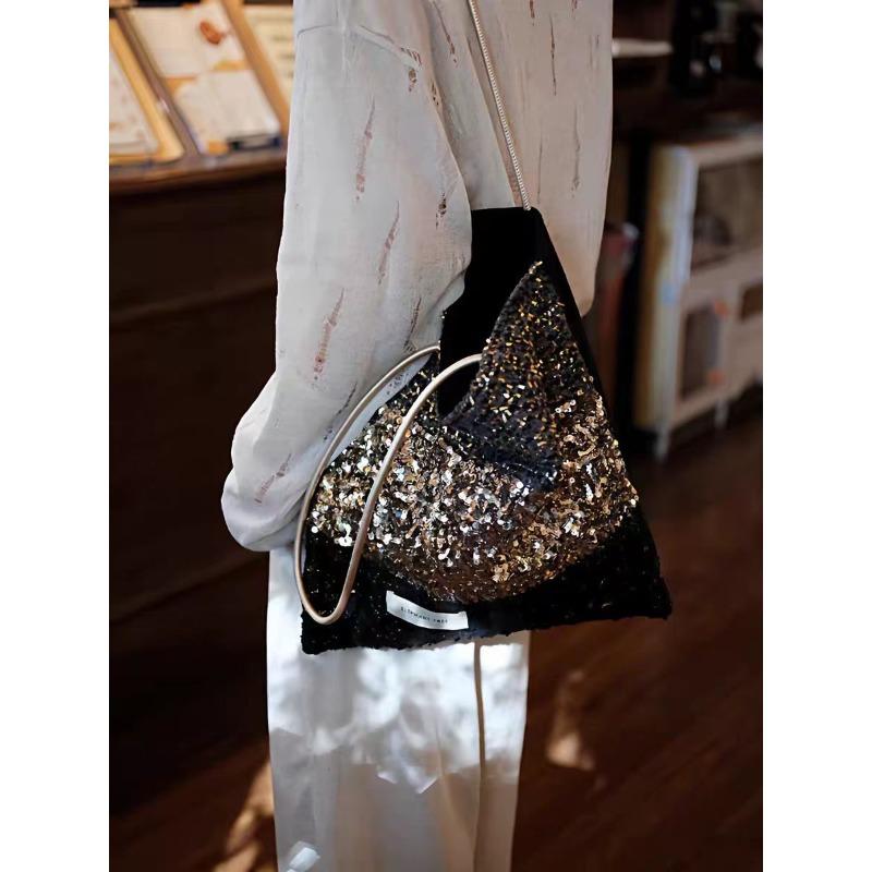 

Niche premium shoulder bag canvas bag bag bag casual cloth bag commuter retro women s bag sequined autumn and winter tote bag