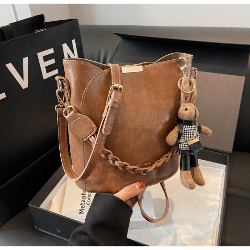 Women's 2025 Retro Niche Textured Crossbody Bucket Handbag