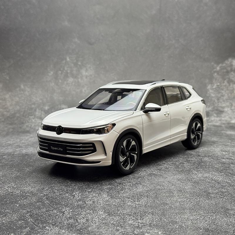 TCFJN1 Car model 1:18 scale VW Tiguan L Pro Alloy Die-Cast Model Car Static display holiday gift collection