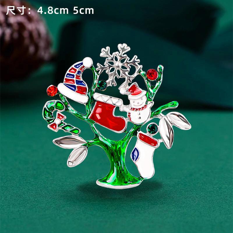 New 1Pc Christmas Tree Party Enamel Tree Brooches Fashion Women MenCausal Office Brooch Pins Gifts New Year Clothing Decoration