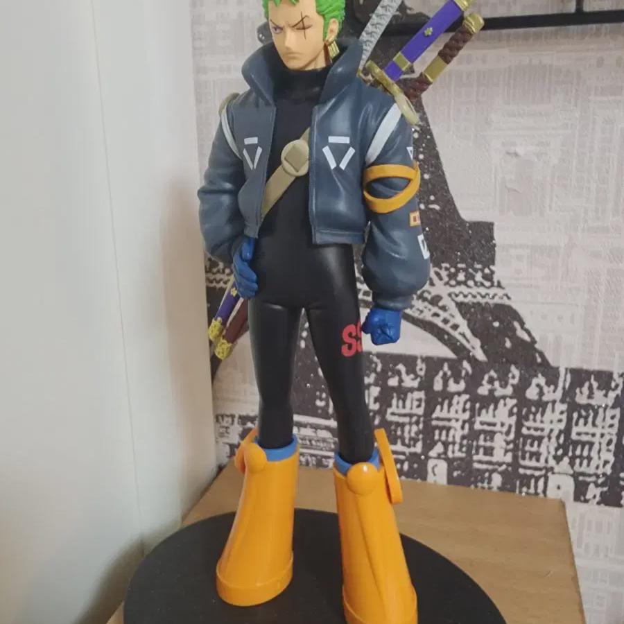 

I Sell Roronoa Zoro Banpresto Figures ((urgent