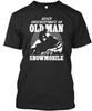 Herren Nie einen alten Mann mit einem Schneemobil unterschätzen T-Shirt Hergestellt in den USA S-5XL