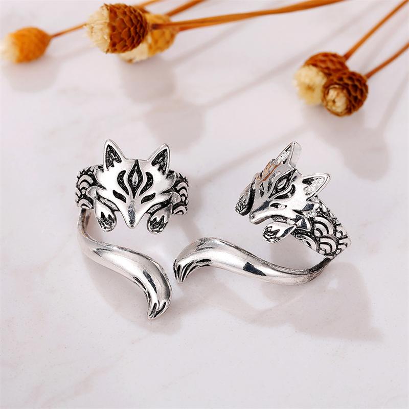 Huitan New Trendy Fox Shape Clip Earrings for Women Antique Silver Color 2023 Ear Cuff Earrings Statement Jewelry Drop Ship 1