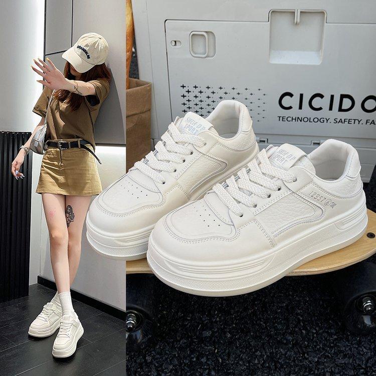 Leather Little White Shoes Women's Spring and Autumn 2025 New Models with Skirts Versatile Thick-soled Casual Breathable Foreign Air Board Shoes Women
