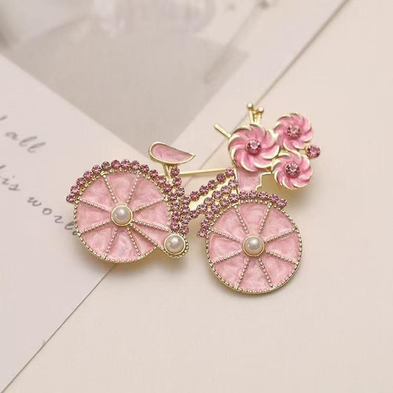 Retro Pink Rhinestone Bicycle Brooch - Fashionable European and American Style