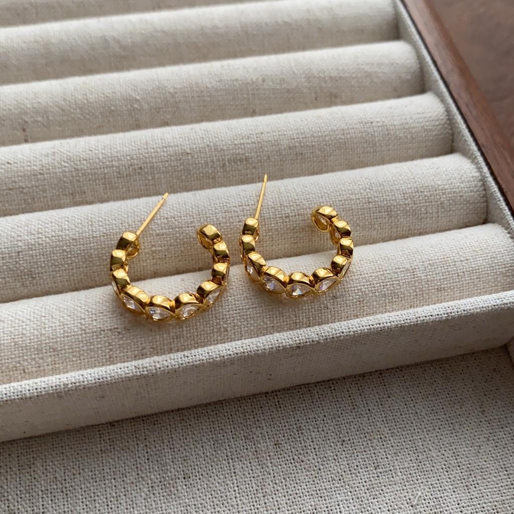 Classic Simple C-shaped Earrings Three-dimensional Low-key Exquisite Earrings Personalized Advanced