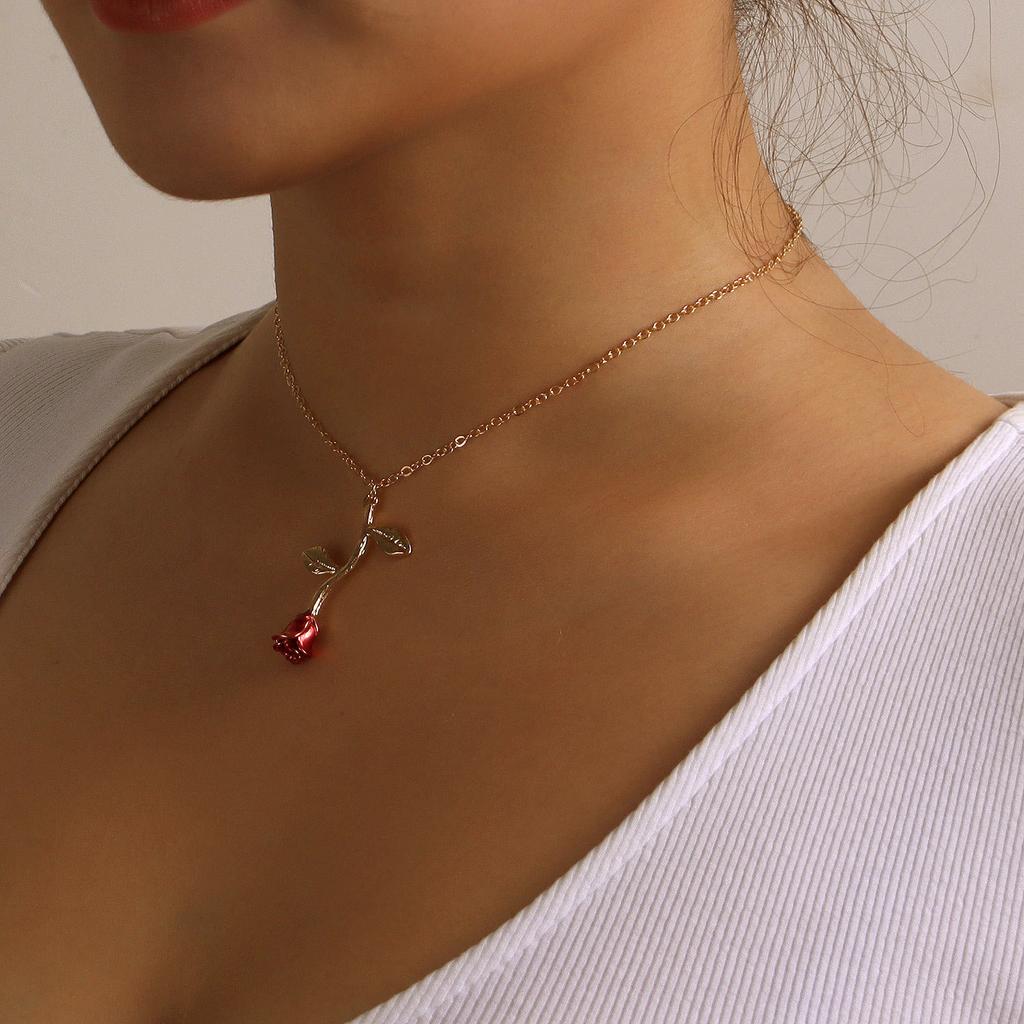 Personality temperament red rose trend necklace, simple fashion necklace