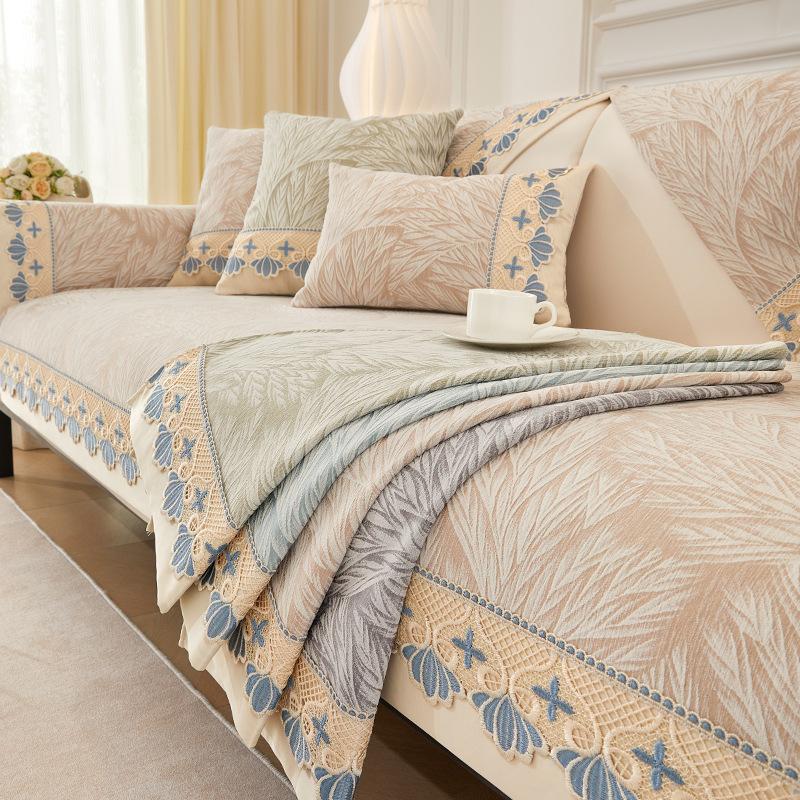 New Lace Sofa Cover Chenille Jacquard Non-Slip Sofa Covers for Living Room Modern Four Seasons Universal Solid Color Couch Cover