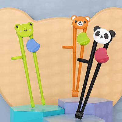 Useful Ergonomic Design Food Pick 30 Degrees Fixed Closure Cute Bear Kids Food Grade Learning Chopsticks Kitchen Utensils Training Chopsticks