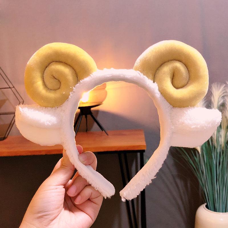 Cartoon Cute Ram Horn Plush Headband - Lambswool Christmas Hair Accessories for Slimming Face
