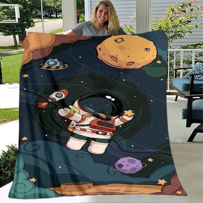 1pc Astronaut Printing Lightweight Flannel Blanket, Comfortable and Warm Blanket, for Camping Sofa Bed and Couch Office, Gift