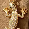 Keychain Pendant Sparkling Rhinestones Gecko Shape Zinc Alloy Key Holder with Electroplated Lobster Clasp Backpack Accessory