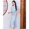 Neues Qipao-Kleid im chinesischen Stil mit Knopfleiste