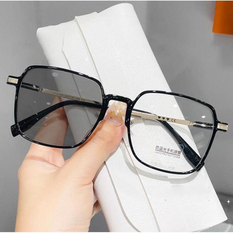 Fashion Big Square Anti Blue Light Reading Glasses Unisex Transparent Metal Frame Photochromic Eyewear Elderly Driving Glasses